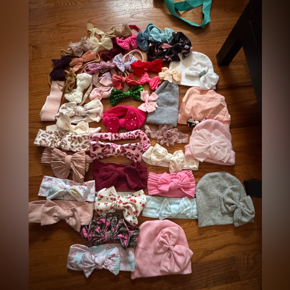 Newborn girl head bow and hat bundle